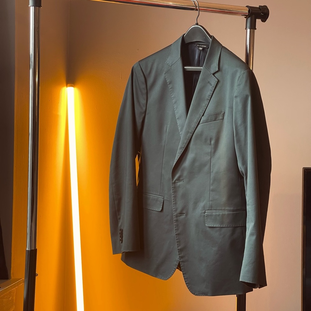 Banana Republic Rapid Movement Blazer (Size 40R)